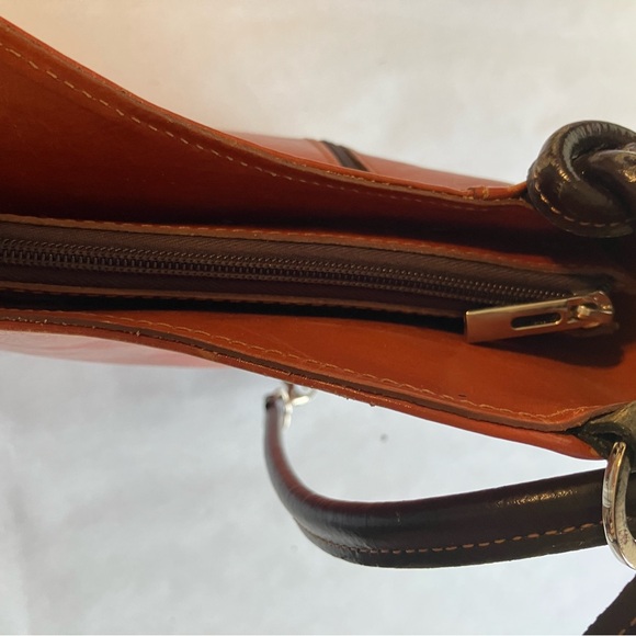 Florence BROWN GENUINE LEATHER SHOULDER BAG CONVERTIBLE BACKPACK‎ PURSE Zip - Picture 8 of 8